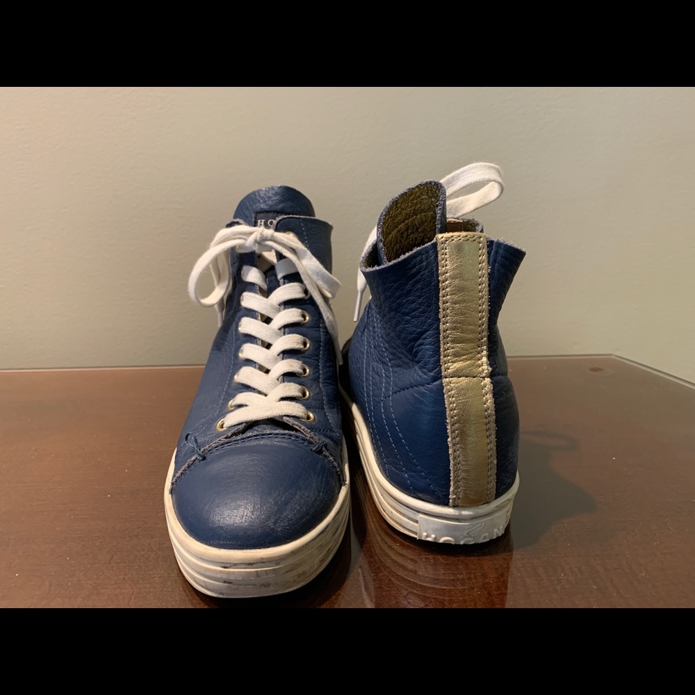 Gorgeous Blue and Gold HOGAN luxurious Sneakers!